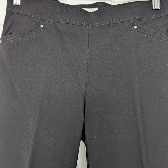 Retrology Women's Black Pants With Open Bow Detailing At The Hem - Picture 2 of 5